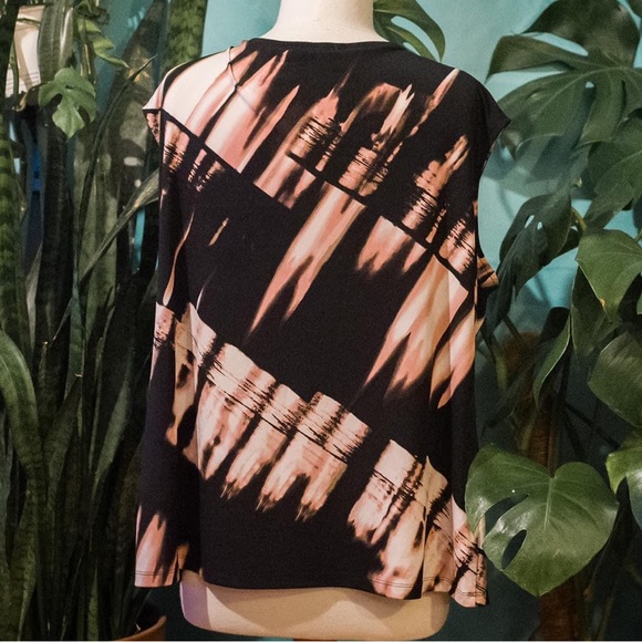 Calvin Klein shirt - Picture 2 of 4